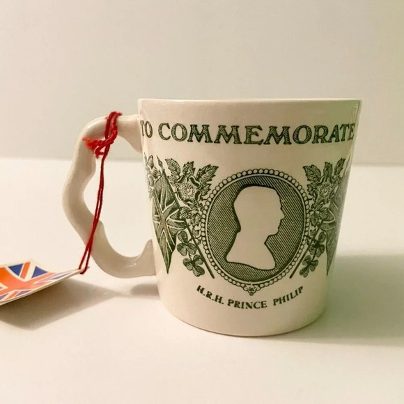 Vintage 1977 Royal Silver Jubilee Mason  Ironstone Mug Set of 2 England Crazing - Picture 2 of 16